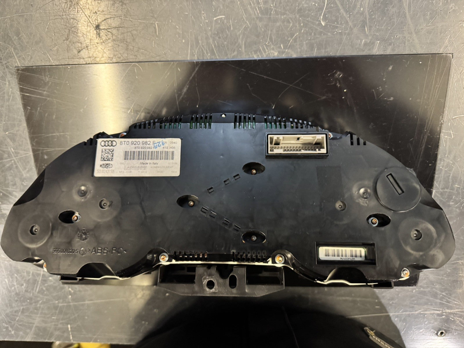 2012 Audi A5 Convertible 2.0 TDI S-Line Speedo Clocks Cluster 8T0920982F