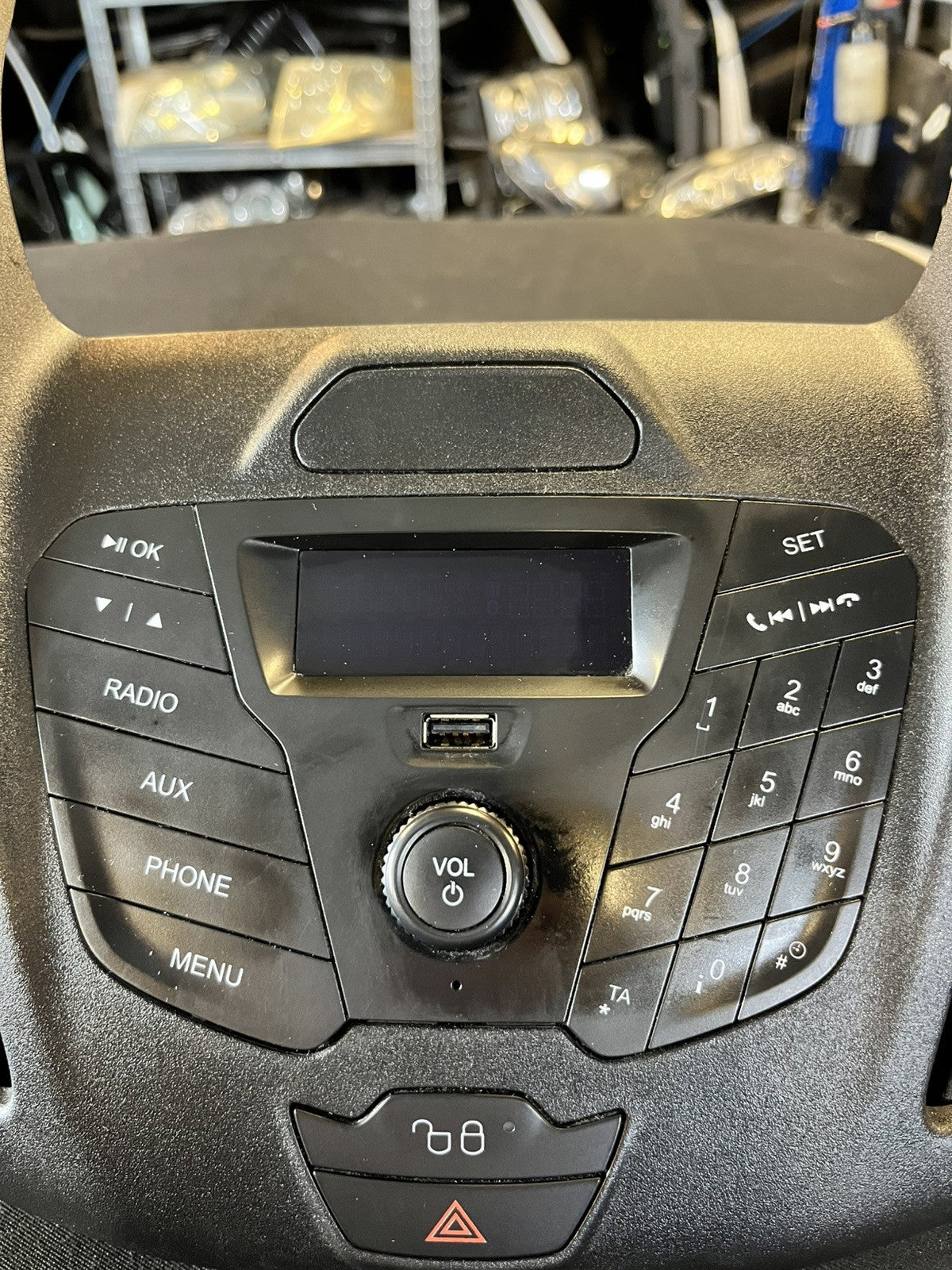 FORD TRANSIT CONNECT RADIO  1.6TDCI  2014  - 2017  DT1T-18D815-FC