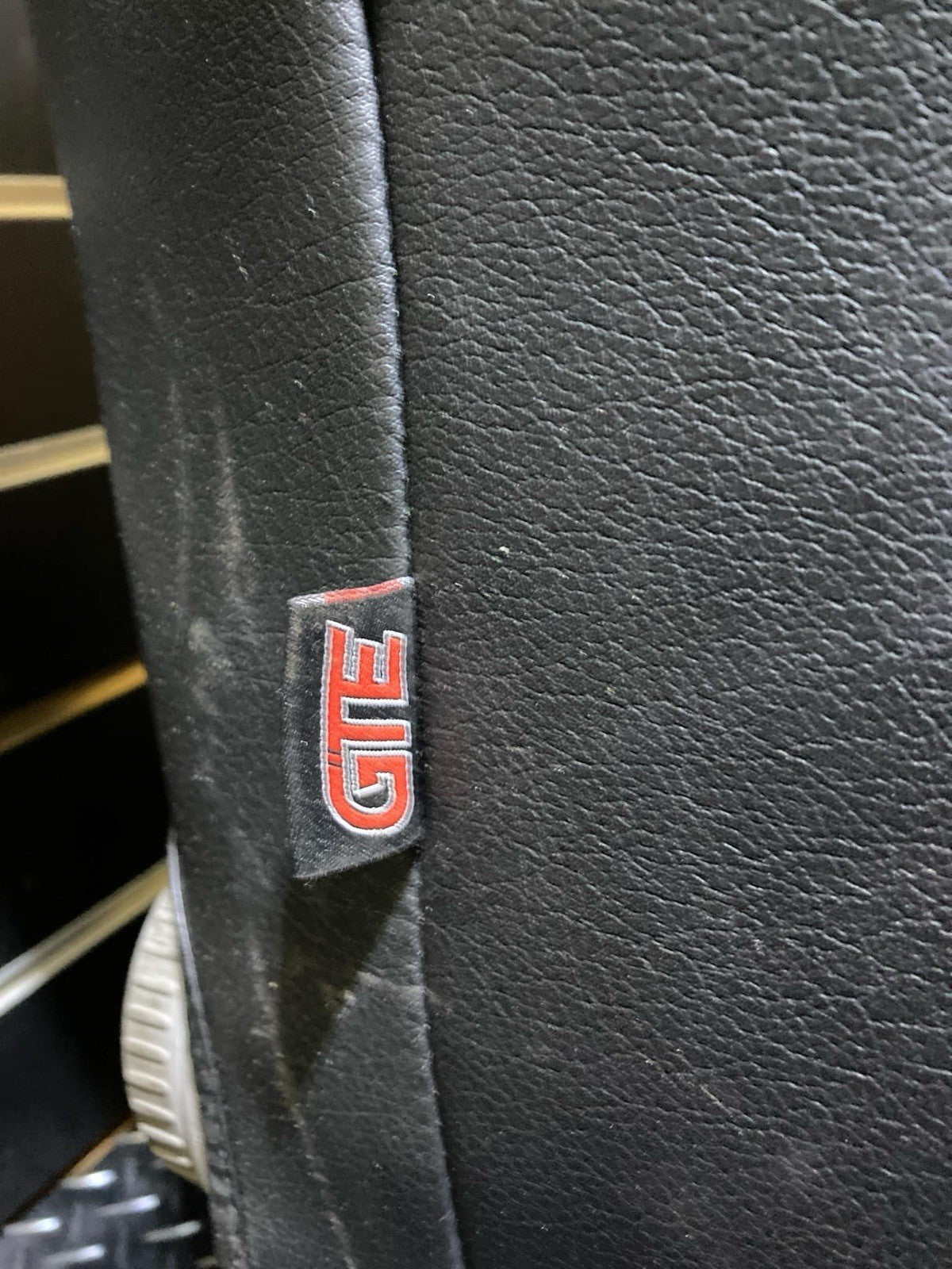 MK3 VW CADDY FRONT SEATS WITH CUSTOM LEATHER FITTED SEAT COVERS