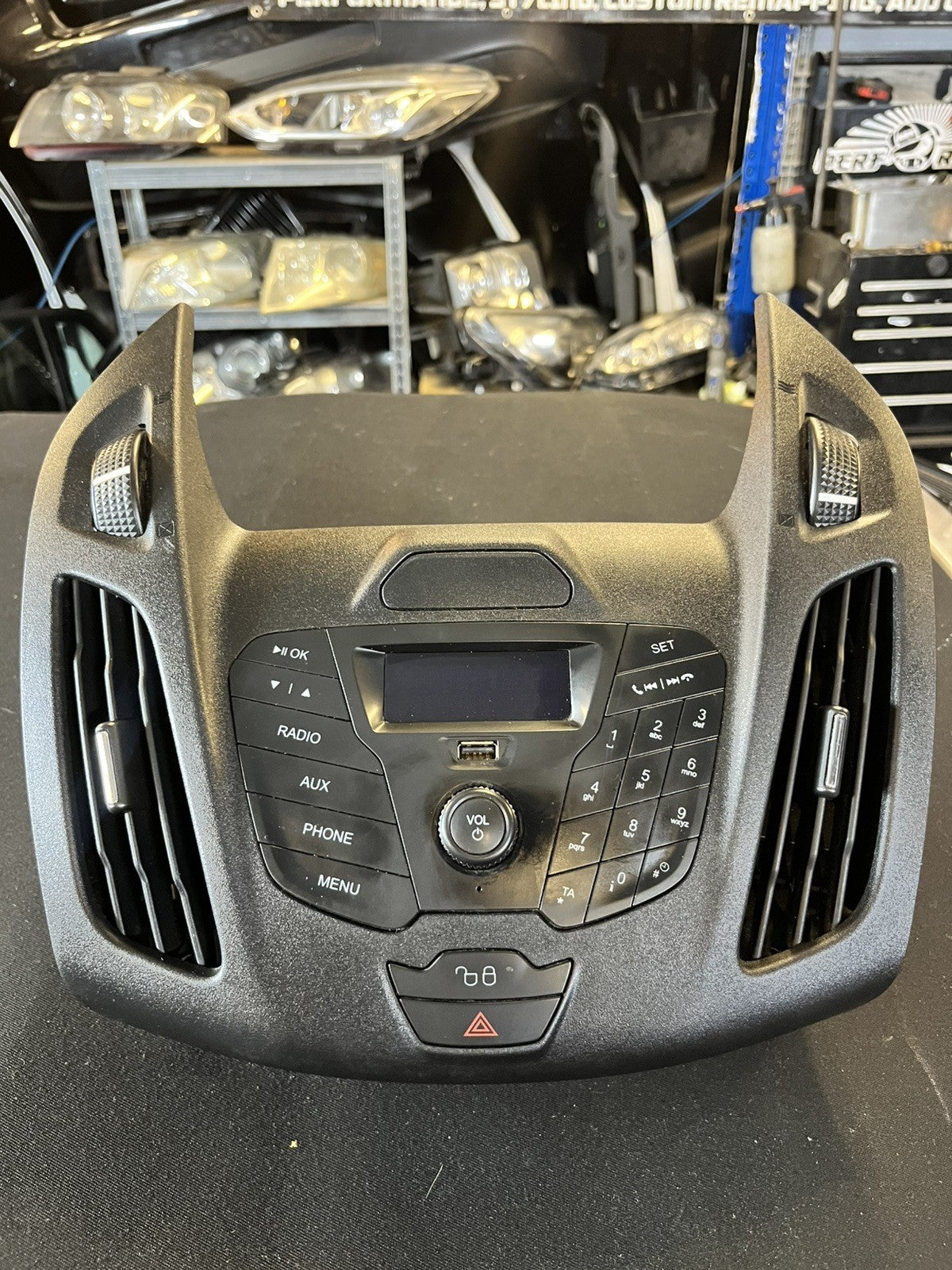 FORD TRANSIT CONNECT RADIO  1.6TDCI  2014  - 2017  DT1T-18D815-FC