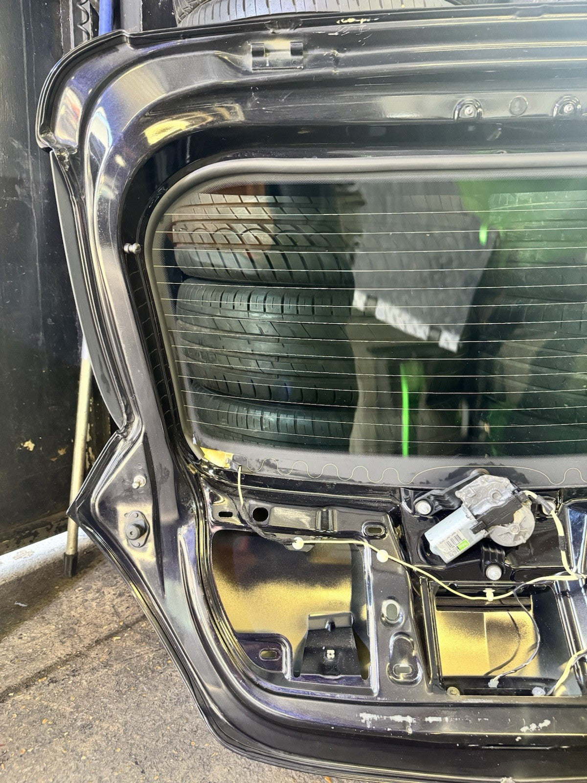 Vauxhall Corsa D VXR Bootlid Complete With Spoiler Black