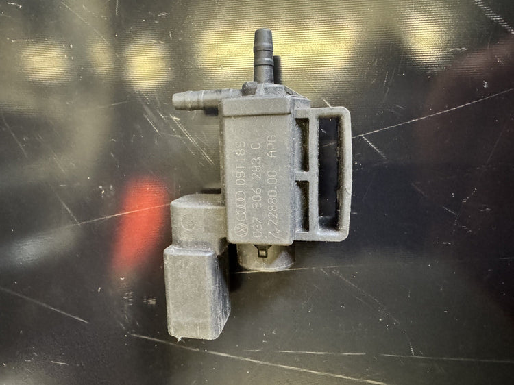 Intake Manifold Control Solenoid Valve 037906283C for Audi Seat Skoda VW Golf