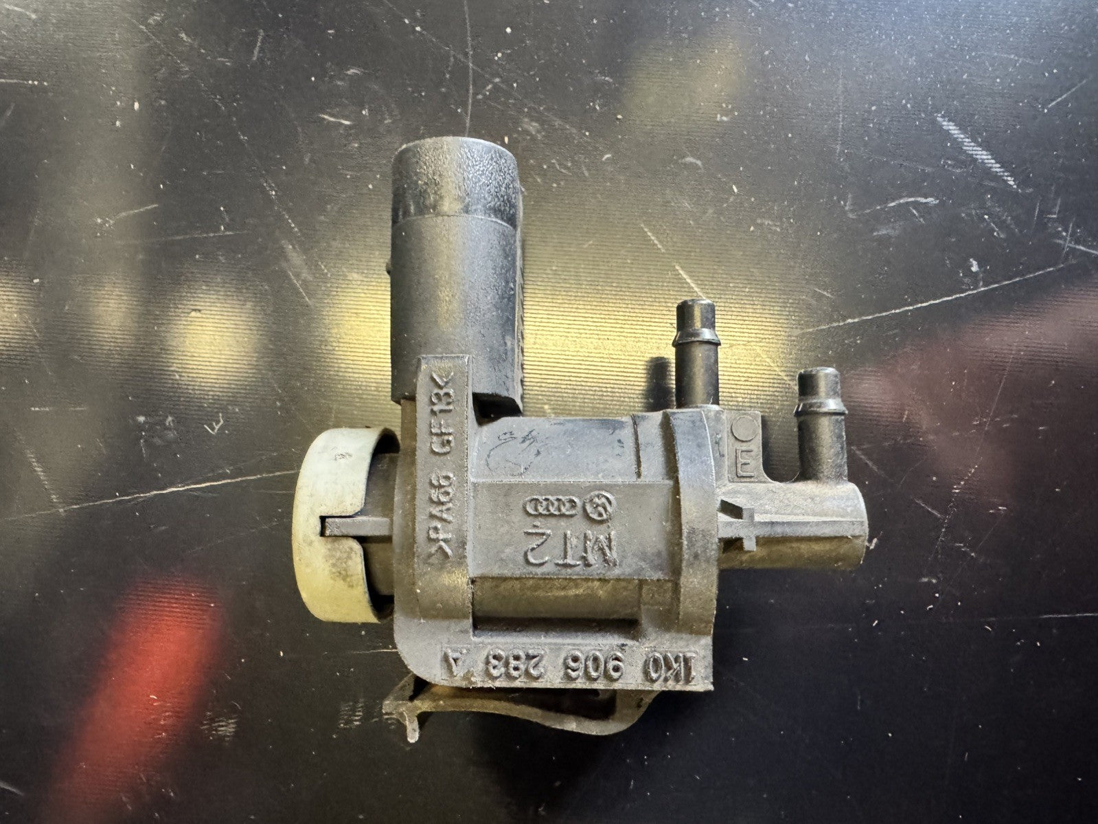 EGR Vacuum Control Solenoid Valve 1K0906283A FITS FOR VW Golf Jetta Passat CC