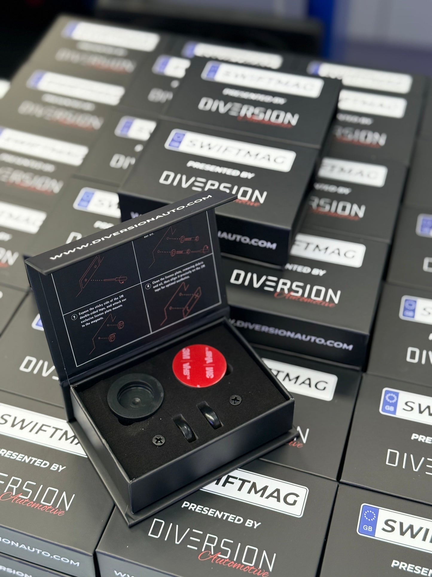 SWIFTMAG Magnetic Removable Numberplate Kit