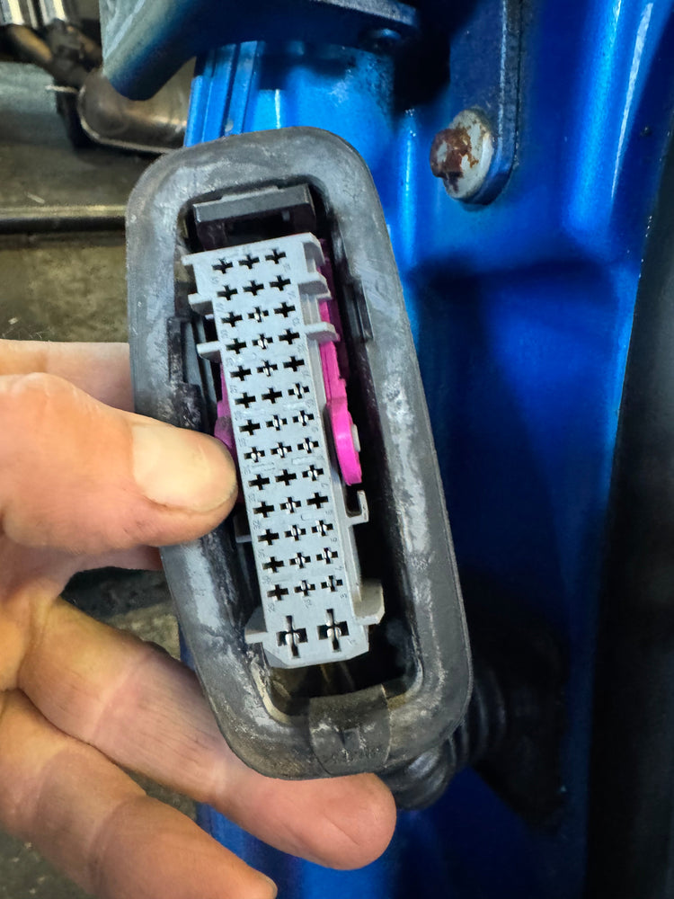 Vauxhall Astra J VXR GTC Right Driver’s Door – Arden Blue – 2012 Complete