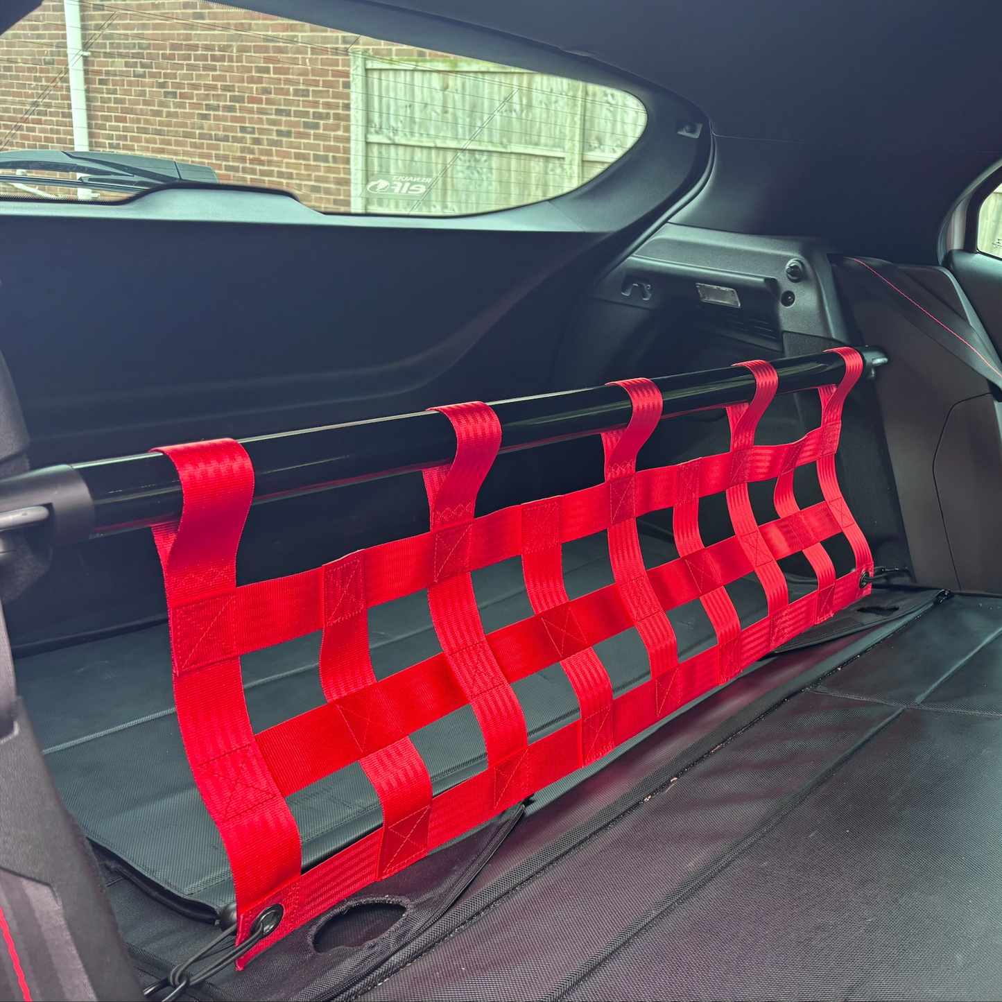 Renault Megane Mk4 RS Strut bar and Cargo net