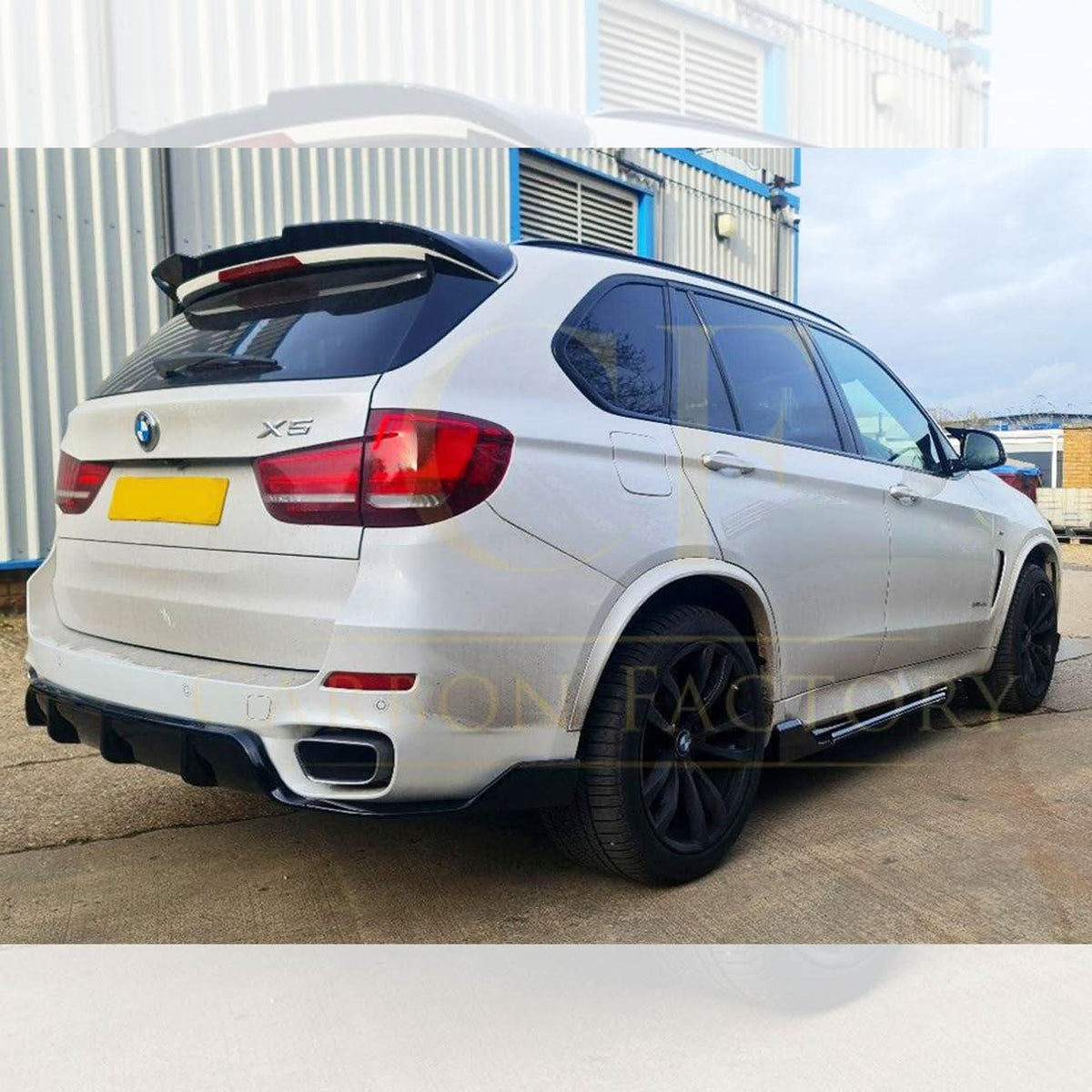 Carbon Factory Style Gloss Black Side Skirts for BMW F15 X5 13-18